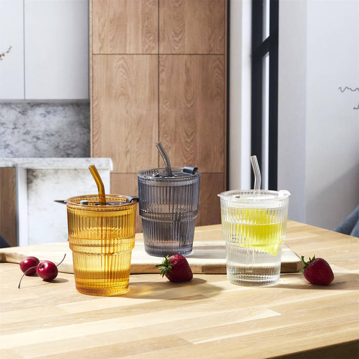 Mug en verre avec paille – Image 4